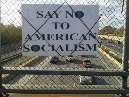 577476_10152010786522889_1879352441_n