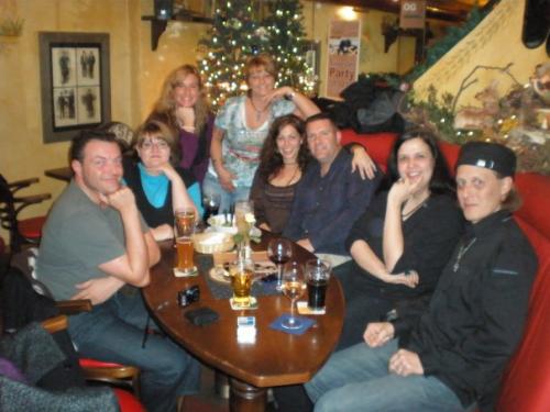 20771_106491739362091_198564_n