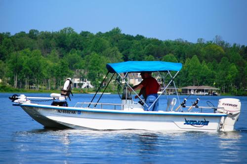 329374_446360678717643_1060165770_o