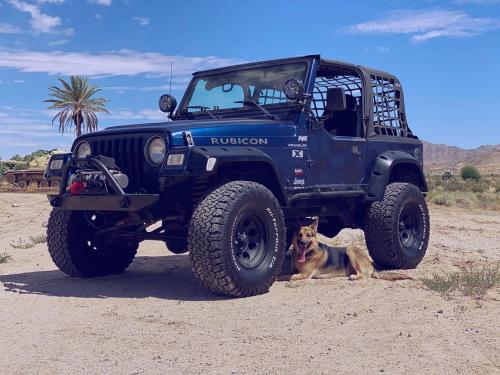 tyler_thomas912___CAx_EdjJexc___