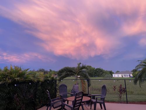 F96AFB00-FED6-474A-98E6-B78828561CB7