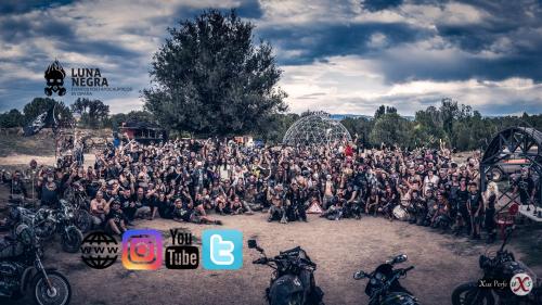 Grupal festival Xus Perfe Xus fotolab con redes sociales