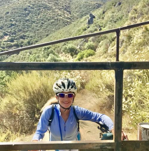 D3D85740-0DC9-4B10-9E41-C5CD52283D7A