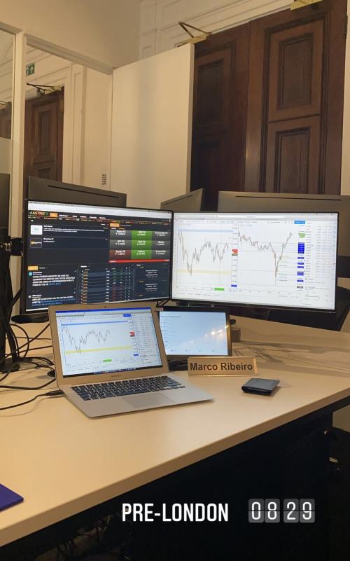 0CEC0CCF-5A1D-4669-A51A-3F0D389211DD