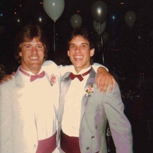 374908_2591352229487_2052188496_n