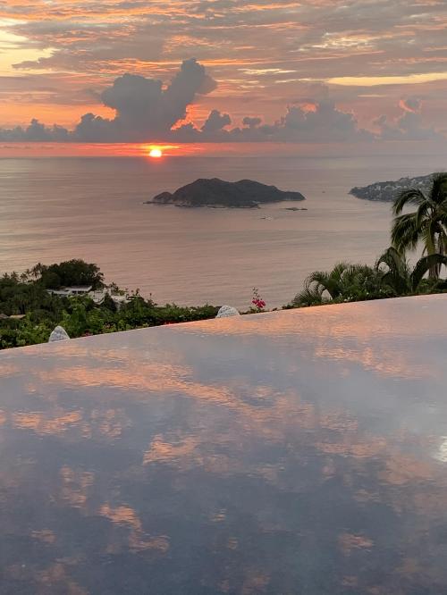 66DEDA3A-DD00-4B64-9E6B-2AA4A6253C65