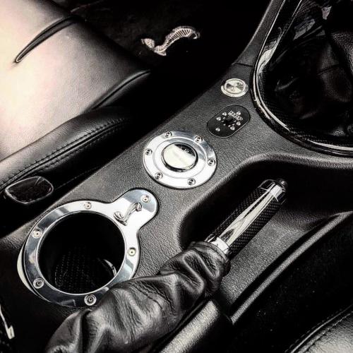 64A61633-102C-4567-914D-83D66095257E