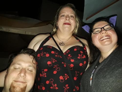 39570033_10204794431136543_7900218408254308352_n_10204794431096542