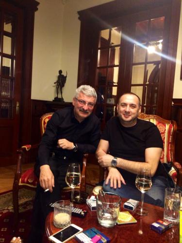 18:37:27 GMT+0100 (WAT)