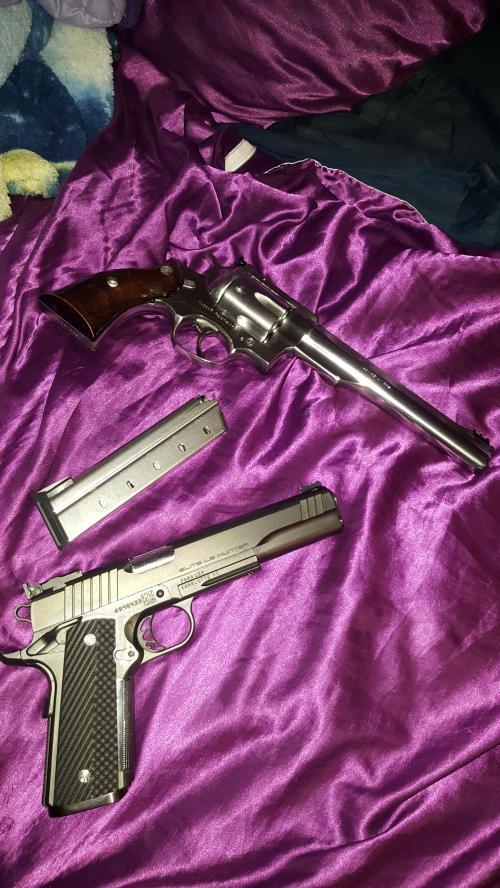 23:15:46 GMT-0400 (EDT)