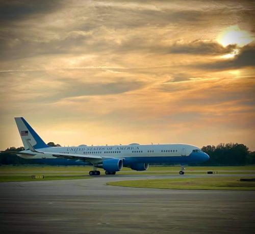 10:25:01 GMT-0400 (EDT)