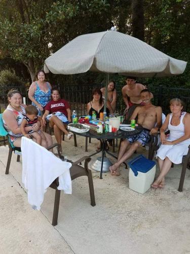 21:54:08 GMT-0400 (AST)