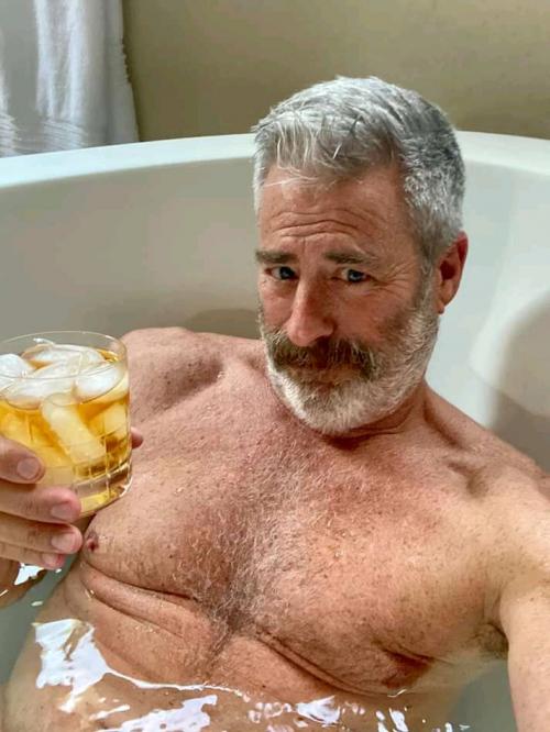 09:44:49 GMT+0100 (WAT)