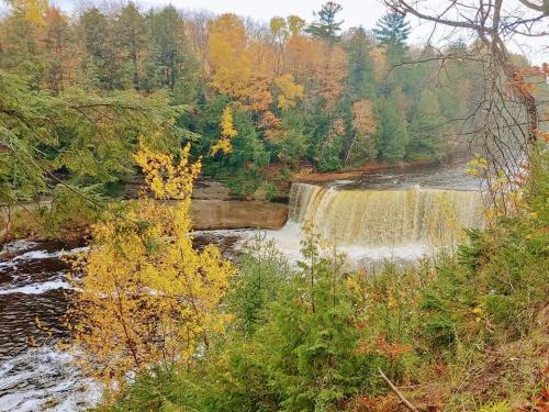 18:05:18 GMT-0400 (EDT)