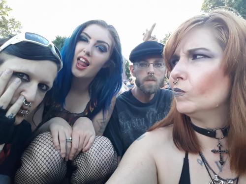 37294515_10204680524568950_4145698924558024704_o_10204680524528949