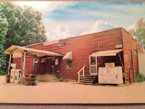 F6A31C6A-4351-4D3B-BBBF-0C11549FD08A