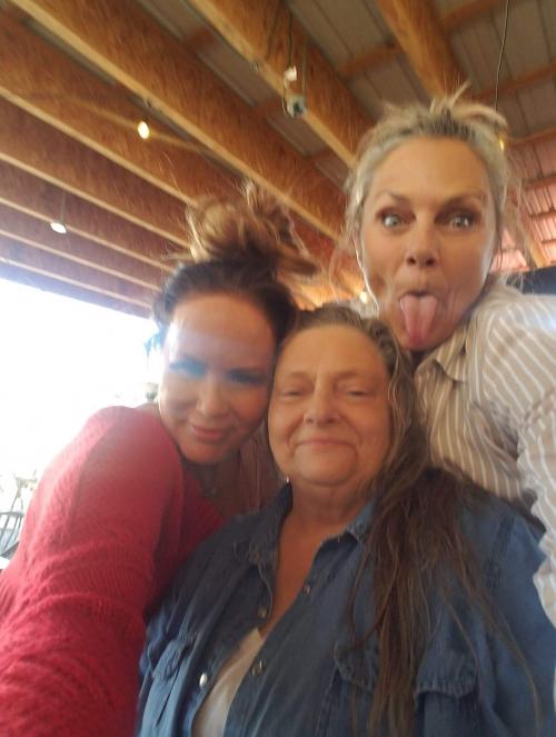 01:06:23 GMT-0400 (EDT)