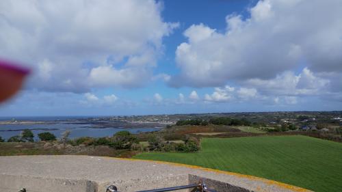 17:05:12 GMT+0100 (BST)