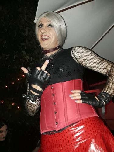 38284450_10204740928038999_5500323621077254144_n_10204740927878995