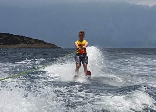 22:31:22 GMT+0100 (WAT)