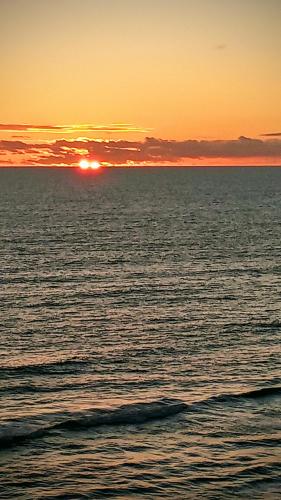 12:58:08 GMT-0400 (EDT)