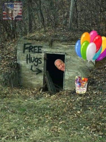Free Hugs