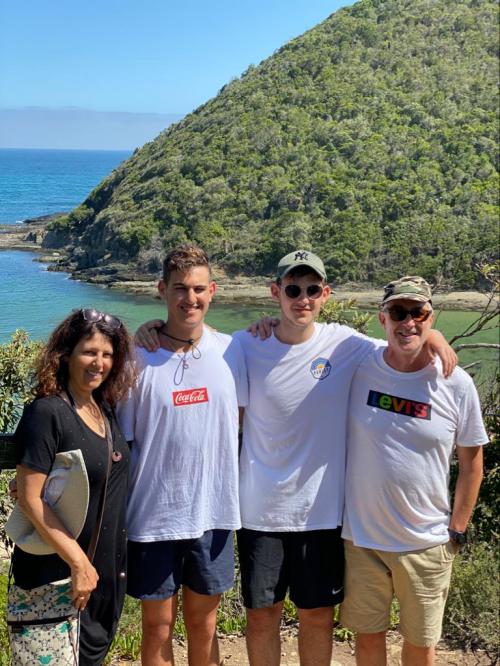 1C4F5020-45B6-4A31-AC70-2B128C501553