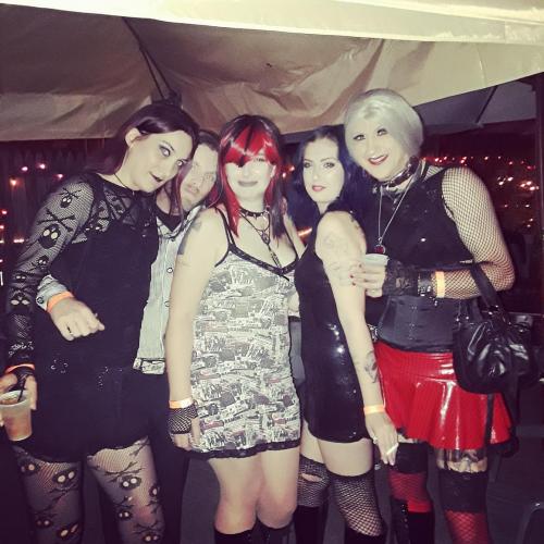 36776589_10204643290278116_3142585763271540736_o_10204643290238115