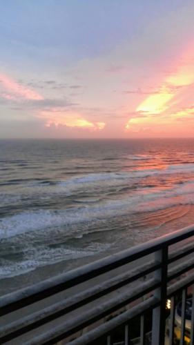 06:38:11 GMT-0500 (EST)