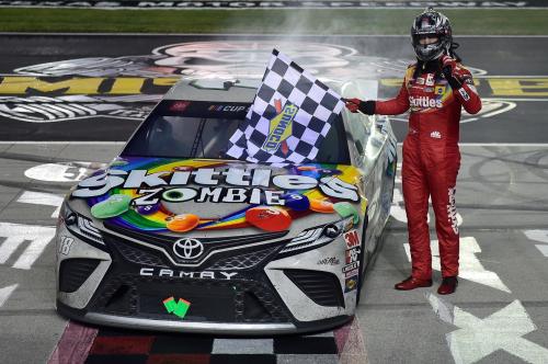 12:27:56 GMT-0800 (PST).image