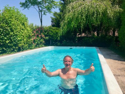 16:14:51 GMT+0100 (WAT)