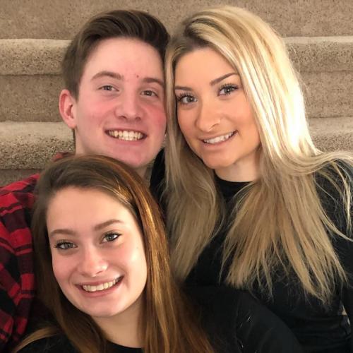 82684875_10221982787423953_7434085599029493760_n_10221982787383952