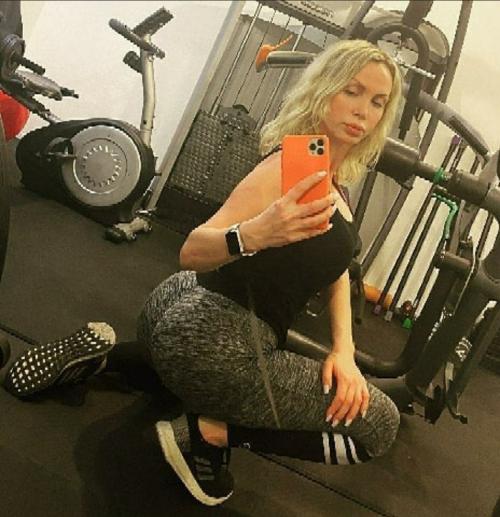 19:38:38 GMT+0100 (WAT)