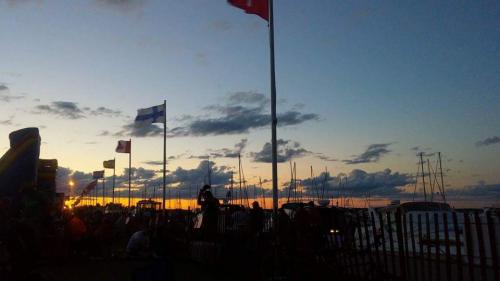 15:57:01 GMT-0600 (CST)