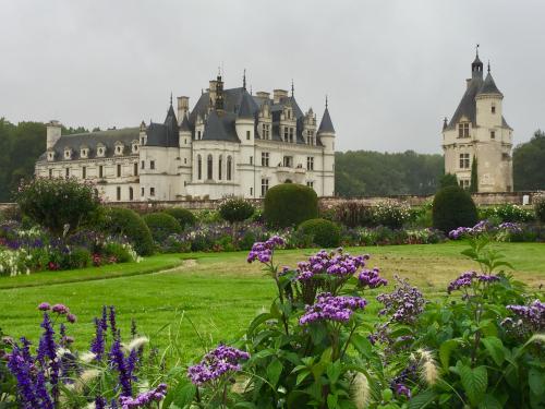 3D278A6B-0D82-4946-808C-CAF8F4759085