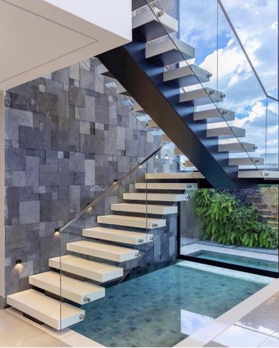 13:55:30 GMT-0800 (PST).image