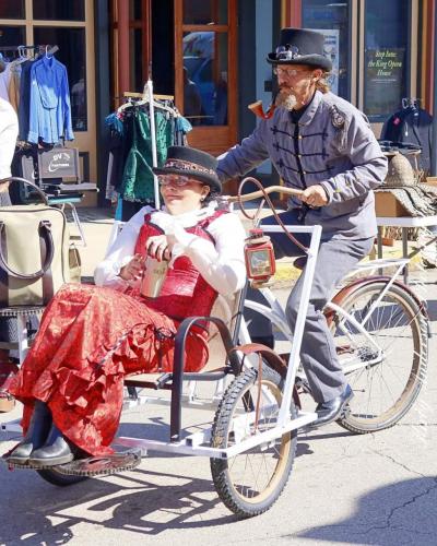 10:01:52 GMT-0600 (CST)