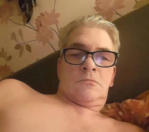 22:00:18 GMT+0100 (WAT)