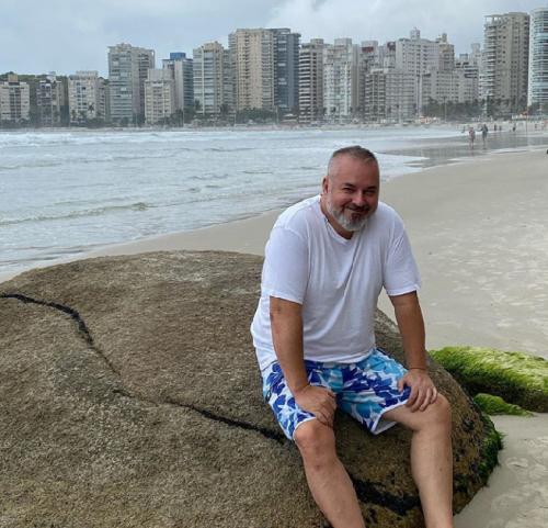 04:09:38 GMT+0100 (WAT)