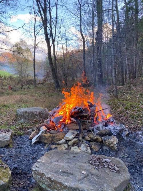 12:41:44 GMT-0500 (EST)