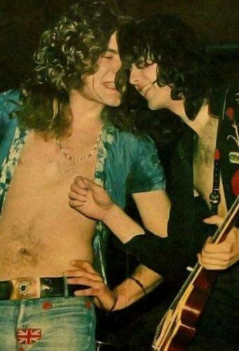 tumblr_1f03b5917f714094fff645187beb893e_7ffe7f67_400