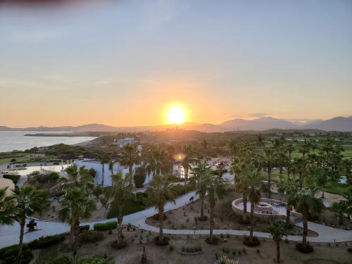 12:56:01 GMT-0600 (CST)