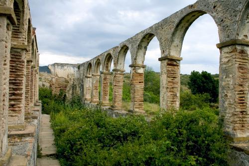 Ancient_Arches_dreamstimefree_738362