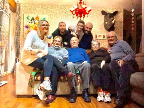 ef603bdf-da33-40cf-8016-7269407bbfa3