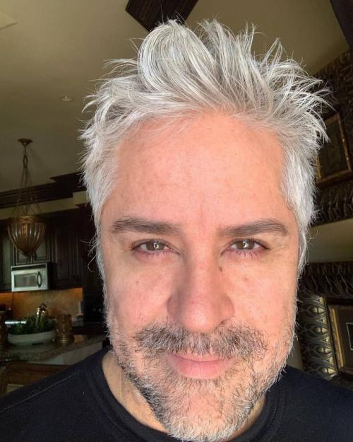 02:36:26 GMT+0100 (WAT)