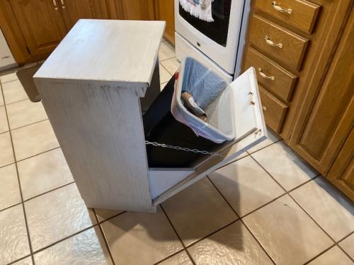 trash can holder