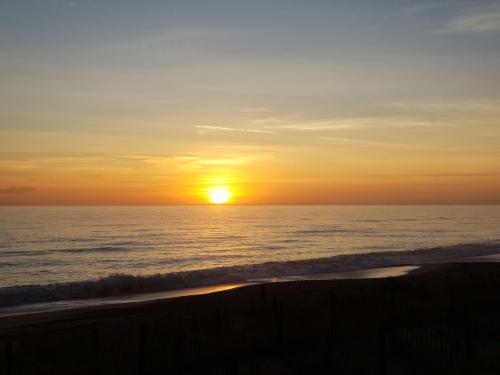 15:05:56 GMT-0500 (EST)