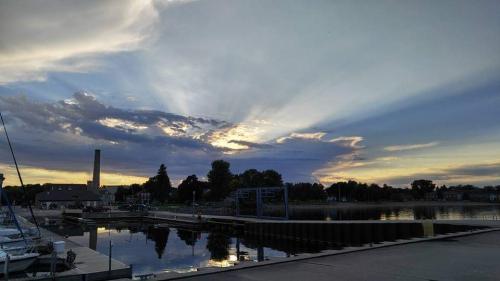 23:10:23 GMT-0600 (CST)