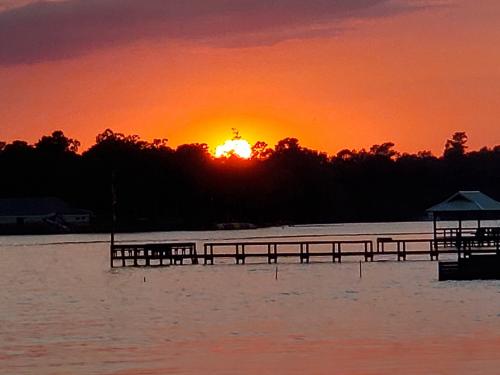 04:43:11 GMT-0500 (EST)