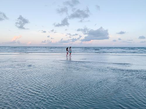 32C47F73-CE6E-4C53-AFE6-60779FB5A133